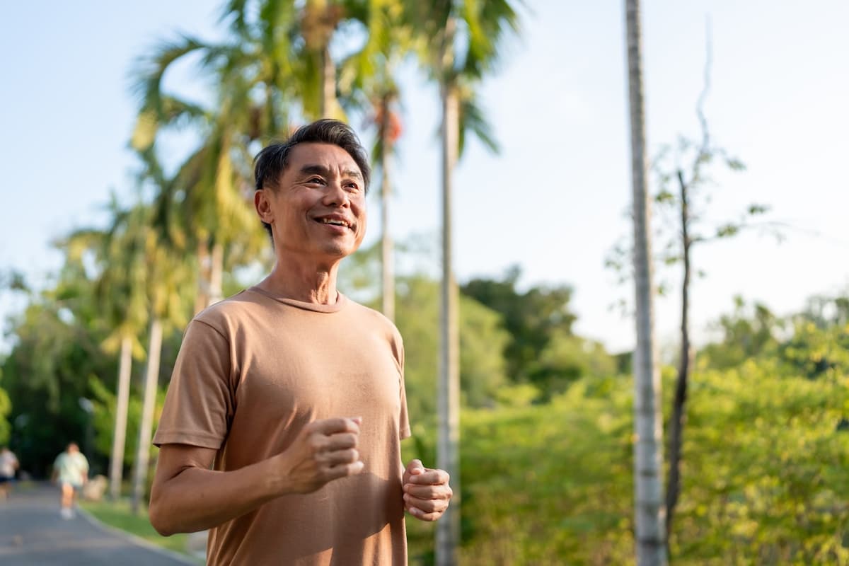 GHRH Mouth Spray: Stimulating Natural Growth Hormone for Longevity Medicine